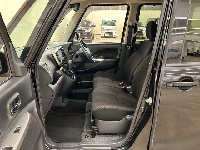 三菱 ｅＫスペース カスタムG 道央・札幌 2014(平26)年 6.8万km アメジストブラック 4WD//社外ナビ//スマートキー//プッシュスタート//片側パワースライドドア//ディスチャージライト