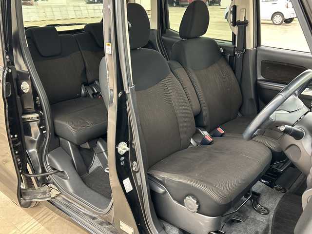 三菱 ｅＫスペース カスタムG 道央・札幌 2014(平26)年 6.8万km アメジストブラック 4WD//社外ナビ//スマートキー//プッシュスタート//片側パワースライドドア//ディスチャージライト