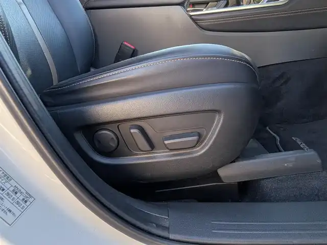 マツダ ＣＸ－６０ XD HV エクスクルーシブスポーツ 福井県 2023(令5)年 2.3万km ロジウムホワイトプレミアムメタリック 純正ナビ/・フルセグ/・Bluetooth/・Apple CarPlay対応/スマートブレーキサポート/・前後誤発信抑制/・標識認識機能/・レーンキープアシスト/全方位モニター/パノラマサンルーフ/パワーバックドア/前席パワーシート/前席エアーシート/全席シートヒーター/ステアリングリモコン/置くだけ充電/オートリトラミラー/電子制御パーキング/ブラインドスポットモニター/純正20インチアルミ/LEDヘッドライト/黒レザーシート/社外前後ドライブレコーダー/USB・HDMI端子/レーダークルーズコントロール