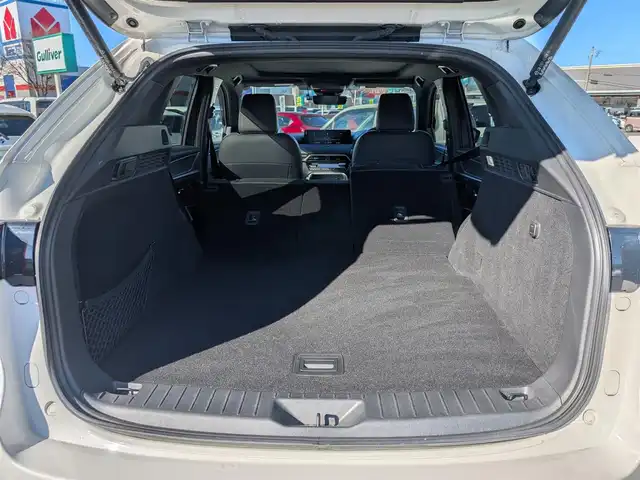 マツダ ＣＸ－６０ XD HV エクスクルーシブスポーツ 福井県 2023(令5)年 2.3万km ロジウムホワイトプレミアムメタリック 純正ナビ/・フルセグ/・Bluetooth/・Apple CarPlay対応/スマートブレーキサポート/・前後誤発信抑制/・標識認識機能/・レーンキープアシスト/全方位モニター/パノラマサンルーフ/パワーバックドア/前席パワーシート/前席エアーシート/全席シートヒーター/ステアリングリモコン/置くだけ充電/オートリトラミラー/電子制御パーキング/ブラインドスポットモニター/純正20インチアルミ/LEDヘッドライト/黒レザーシート/社外前後ドライブレコーダー/USB・HDMI端子/レーダークルーズコントロール