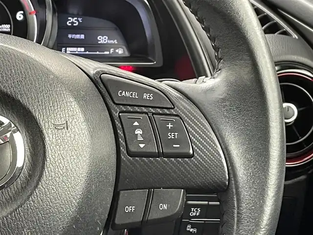 マツダ ＣＸ－３ XD ツーリング 福岡県 2015(平27)年 5.2万km ソウルレッドプレミアムメタリック メーカーナビ（ＢＴ，フルセグＴＶ）　/バックカメラ　/ＥＴＣ　/ＨＵＤ　/ＡＣＣ　/コーナーセンサー　/衝突被害軽減ブレーキ　/レーンキープ　/ＢＳＭ　/アイドリングストップ　/ＭＴモード付き　/純正１８インチＡＷ　/ＬＥＤ