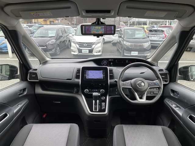 日産 セレナ ハイウェイスターVセレクションⅡ 千葉県 2019(平31)年 1.3万km アズライトブルー 純正メモリナビ/(TV/CD/DVD/BT/FM/AM)/アラウンドビューモニター/プロパイロット/スマートルームミラー/衝突被害軽減システム/車線逸脱警報/両側パワースライドドア/ハンズフリーオートスライドドア/横滑り防止装置/ETC/アイドリングストップ/LEDヘッドライト/フォグランプ/オートライト/ウィンカーミラー/電動格納ミラー/純正16インチAW/シートリフター/プッシュスタート/スマートキー/フロアマット/スペアキー/取扱説明書/保証書