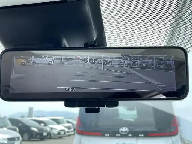 日産 リーフ X 佐賀県 2019(令1)年 8.1万km スーパーブラック 純正SDナビ(フルセグTV/CD/DVD/BT)/アラウンドビューモニター/プロパイロット/クリアランスソナー/シートヒーター/ステアリングヒーター/ブラインドスポットモニター/デジタルインナーミラー/ETC/純正LEDヘッドライト/純正フロアマット/純正16インチアルミホイール