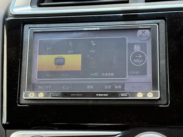 ホンダ フィット 13G Fパッケージ 道南・函館 2013(平25)年 5.6万km クリスタルブラックパール 社外ナビ/フルセグＴＶ/夏冬タイヤ/寒冷地仕様/ＥＴＣ/アイドリングストップ/プッシュスタート/スマートキー/ミラーヒーター/フロアマット/横滑り防止装置/マニュアルレベリング