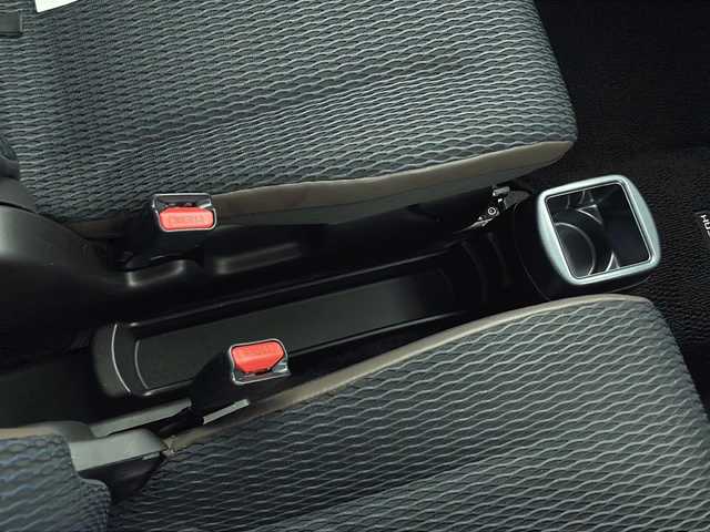 スズキ ハスラー Jスタイル 山口県 2021(令3)年 6.8万km シフォンアイボリーメタリック/ガンメタリック2トーン 純正9インチメモリナビ/DVD再生機能有/Bluetooth/フルセグテレビ/全方位カメラ/前後ドライブレコーダー【ZDR016】/ETC/運転席・助手席シートヒーター/ルーフレール/ドアバイザー/純正フロアマット/純正15インチアルミホイール/スマートキー/プッシュスタート/LEDヘッドランプ/LEDフォグランプ/アイドリングストップ/パーキングアシスト/スズキセーフティサポート/・デュアルカメラブレーキサポート/・後退時ブレーキサポート/・誤発信抑制機能/・車線逸脱警報機能/・標識認識機能/・先行車発進お知らせ機能/盗難防止装置/取扱説明書