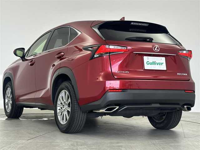 レクサス ＮＸ 200t Iパッケージ 愛知県 2015(平27)年 5.8万km レッドマイカクリスタルシャイン ・純正ナビ/・Bluetooth/・バックカメラ　/・フルセグTV/・レクサスセーフティセンス/・衝突被害軽減システム/・クルーズコントロール/・コーナーセンサー/・横滑り防止装置/・オートライト/・三眼LEDヘッドライト/・LEDフォグランプ/・ステアリングヒーター/・シートヒーター/・シートメモリー/・パワーシート/・パワーバックドア/・ETC/・純正AW/・純正フロアマット/・プッシュスタート/・スマートキー