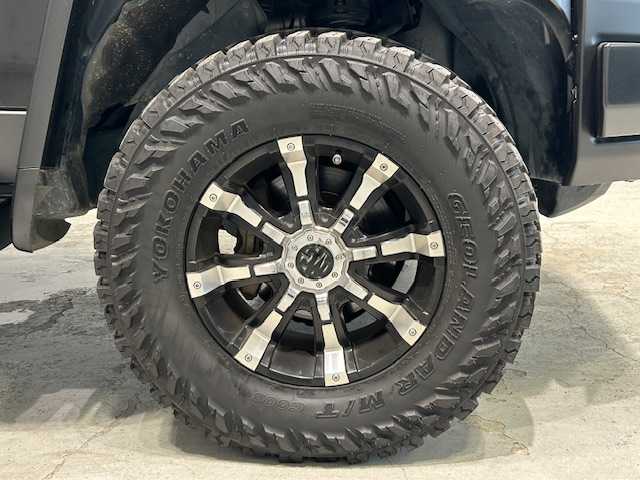 トヨタ ＦＪクルーザー ブラックカラーパッケージ 宮城県 2013(平25)年 7.8万km ブラック/ホワイト ４WD/クルーズコントロール/SDナビ/フルセグTV/バックカメラ/USB入力端子/Bluetooth/ETC/RRDIFFLOCK/ルーフラック/背面タイヤ/4駆切り替え/クリアランスソナー/アクティブトラクションコントロール/クリムソンMGモンスターアルミホイール/純正フロアマット