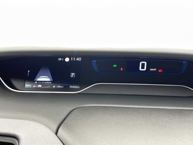 日産 セレナ e－パワー ハイウェイスター V 千葉県 2022(令4)年 3.6万km ブリリアントホワイトパール 純正10インチナビ/フルセグTV/大型フリップダウンモニター/プロパイロット/全方位カメラ/両側パワースライドドア/衝突被害軽減ブレーキ/レーンキープアシスト/インテリジェントミラー/LEDヘッドライト/LEDフォグランプ/オートホールド/ビルトインETC/ドライブレコーダー