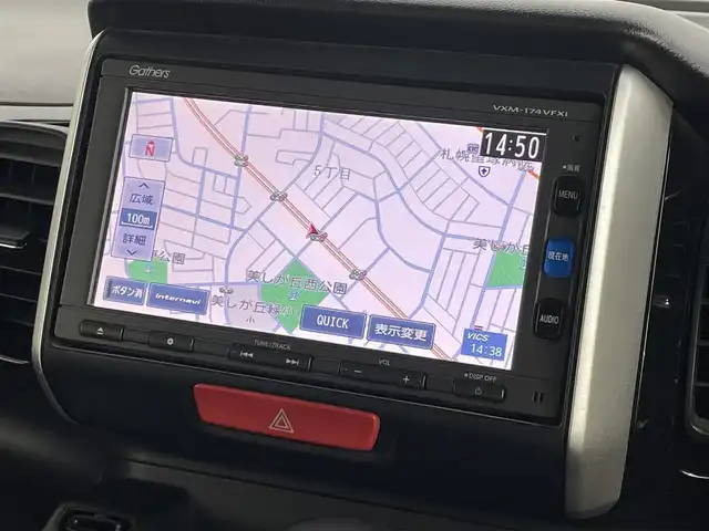ホンダ Ｎ ＢＯＸ カスタム SSブラックSパッケージ 道央・札幌 2017(平29)年 4.9万km ブリティッシュグリーンP ・４WD/・寒冷地仕様/・純正メモリナビ/　BT／USB／CD／DVD／SD／iPod／AUX／フルセグ/・純正ビルトインETC/・社外前後ドライブレコーダー/・バックカメラ/・衝突軽減ブレーキ/・シティブレーキアクティブシステム/・横滑り防止/・両側パワースライドドア/・前席シートヒーター/・純正サマー14インチAW/・純正フロアマット/・ベンチシート/・オートライト/・プッシュスタート/・スマートキー