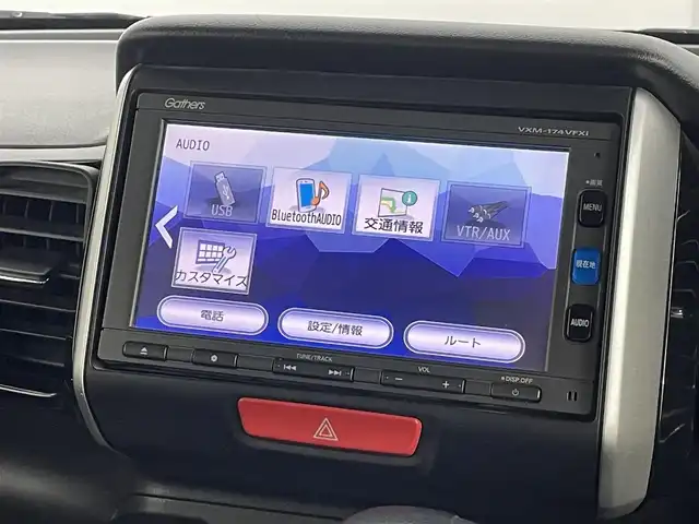 ホンダ Ｎ ＢＯＸ カスタム SSブラックSパッケージ 道央・札幌 2017(平29)年 4.9万km ブリティッシュグリーンP ・４WD/・寒冷地仕様/・純正メモリナビ/　BT／USB／CD／DVD／SD／iPod／AUX／フルセグ/・純正ビルトインETC/・社外前後ドライブレコーダー/・バックカメラ/・衝突軽減ブレーキ/・シティブレーキアクティブシステム/・横滑り防止/・両側パワースライドドア/・前席シートヒーター/・純正サマー14インチAW/・純正フロアマット/・ベンチシート/・オートライト/・プッシュスタート/・スマートキー