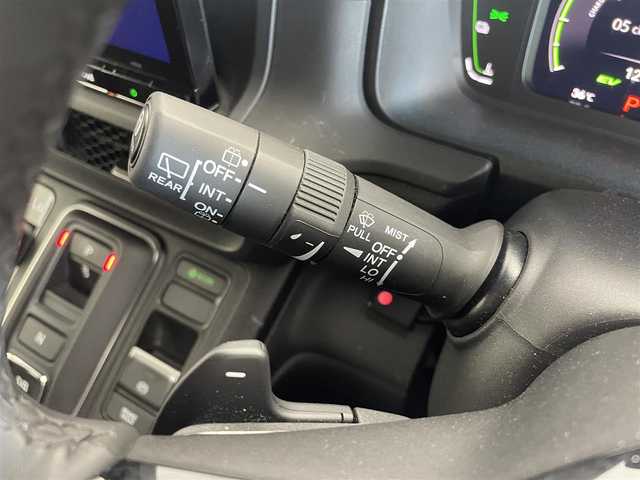 ホンダ ステップワゴン スパーダ eHEV プレミアムライン 埼玉県 2022(令4)年 3.7万km プラチナホワイトパール 純正１１．４インチナビ/フリップダウンモニター/マルチビューカメラ/アダプティブクルーズコントロール/ＢＳＭ/ビルトインＥＴＣ/前後ドライブレコーダー/シートヒーター/ホンダセンシング/電動リアゲート