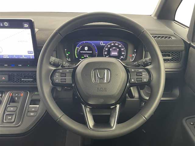 ホンダ ステップワゴン スパーダ eHEV プレミアムライン 埼玉県 2022(令4)年 3.7万km プラチナホワイトパール 純正１１．４インチナビ/フリップダウンモニター/マルチビューカメラ/アダプティブクルーズコントロール/ＢＳＭ/ビルトインＥＴＣ/前後ドライブレコーダー/シートヒーター/ホンダセンシング/電動リアゲート