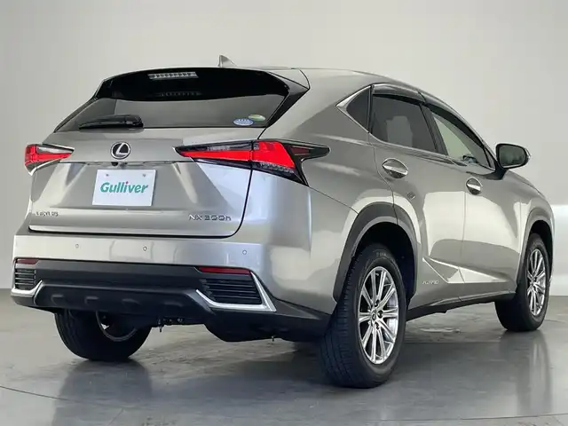 レクサス ＮＸ 300h Iパッケージ 愛知県 2020(令2)年 5.9万km ソニックチタニウム 純正１０型ナビ　ムーンルーフ　ＢＳＭ　禁煙車　全方位カメラ　フルセグＴＶ　ＤＶＤ　セーフティセンス　衝突軽減　ＬＥＤオートライト　ドラレコ　ＥＴＣ２．０　追従クルコン　パワーバックドア　スマートキー