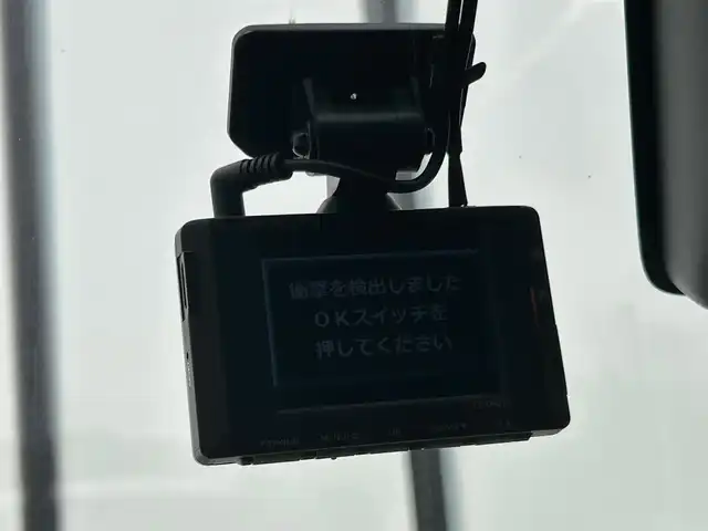 トヨタ ルーミー G 大阪府 2022(令4)年 3万km パールホワイトⅢ スマートアシスト３/純正ナビ　/   フルセグTV/CD/DVD/Bluetooth/バックモニター/クリアランスソナー　　/両側パワースライドドア　/アイドリングストップ　/前後ドライブレコーダー　/純正フロアマット　/プッシュスタート　/スマートキー　/ＥＴＣ　/ＬＥＤライト