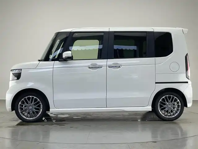 ホンダ Ｎ ＢＯＸ カスタム ターボ 愛知県 2025(令7)年 0.3万km プラチナホワイトパール 純正８型ナビ　ドラレコ　バックカメラ　禁煙車　ＥＴＣ　黒ハーフレザー　パドルシフト　ホンダセンシング　衝突軽減　追従クルコン　フルセグＴＶ　シートヒーター　ＬＥＤオートライト　両側電動スライド　ＵＳＢ