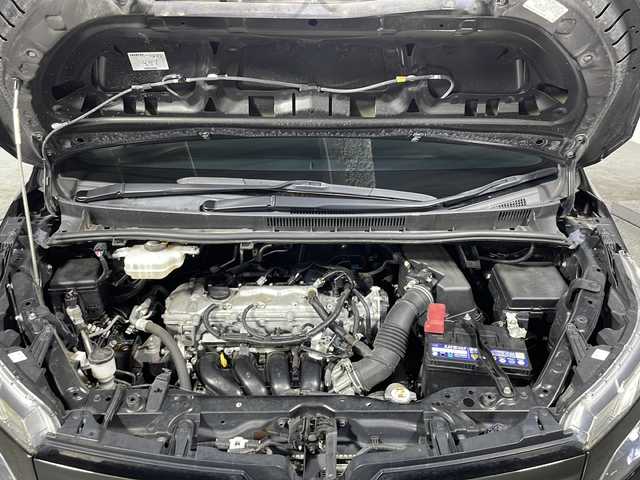トヨタ ヴォクシー ZS 煌 沖縄県 2017(平29)年 7.8万km 黒 県外仕入れ/禁煙車/純正10インチナビ/AM/FM/CD/DVD/フルセグ/Bluetooth/バックカメラ/12.1インチ純正フリップダウンモニター/（V12T-R66C）/衝突軽減ブレーキ/車線逸脱警報/両側パワースライドドア/ETC/オートライト/オートマッチックハイビーム/ステアリングリモコン/純正LEDヘッドライト/純正フロアマット/3列シート/スマートキー/スペアキー有/ABS