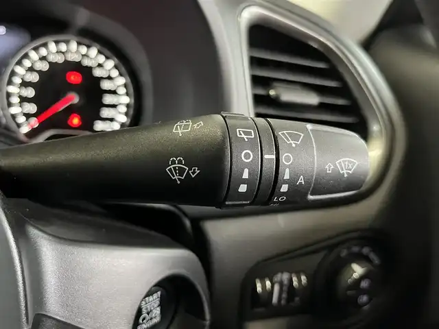 クライスラー・ジープ ジープ レネゲード リミテッド 山形県 2022(令4)年 1.7万km ガンＭⅡ 純正ナビ/フルセグTV/バックカメラ/アダプティブクルーズコントロール/レーンキープアシスト/ブラインドスポットモニター/レザーシート/シートヒーター/リアセンサー/前後ドライブレコーダー/純正ラバーマット