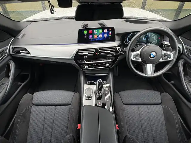 ＢＭＷ ５２３ｄ xDrive Mスピリット 石川県 2020(令2)年 3万km アルピンホワイトⅢ 純正ナビ/フルセグTV/全方位カメラ/ETC/前後ドライブレコーダー/アダプティブクルーズコントロール/ヘッドアップディスプレイ/ブラインドスポットモニター/パワーシート/パワーバックドア/インテリジェントセーフティ/オートマチックハイビーム/純正アルミホイール/スマートキー