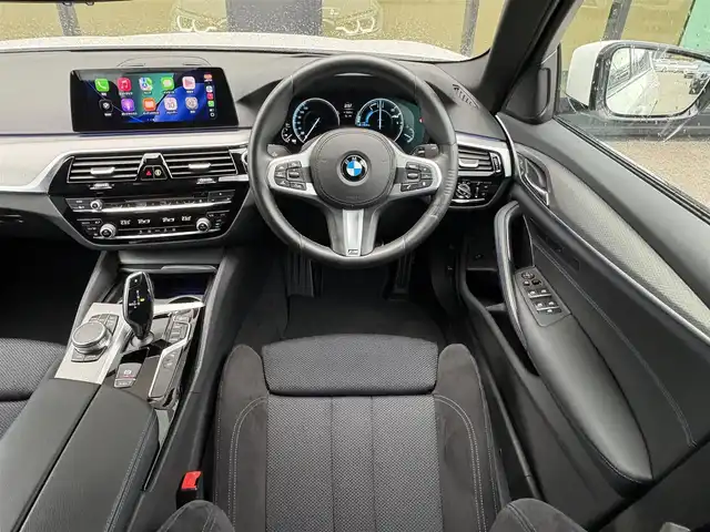 ＢＭＷ ５２３ｄ xDrive Mスピリット 石川県 2020(令2)年 3万km アルピンホワイトⅢ 純正ナビ/フルセグTV/全方位カメラ/ETC/前後ドライブレコーダー/アダプティブクルーズコントロール/ヘッドアップディスプレイ/ブラインドスポットモニター/パワーシート/パワーバックドア/インテリジェントセーフティ/オートマチックハイビーム/純正アルミホイール/スマートキー