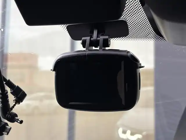 ＢＭＷ ５２３ｄ xDrive Mスピリット 石川県 2020(令2)年 3万km アルピンホワイトⅢ 純正ナビ/フルセグTV/全方位カメラ/ETC/前後ドライブレコーダー/アダプティブクルーズコントロール/ヘッドアップディスプレイ/ブラインドスポットモニター/パワーシート/パワーバックドア/インテリジェントセーフティ/オートマチックハイビーム/純正アルミホイール/スマートキー