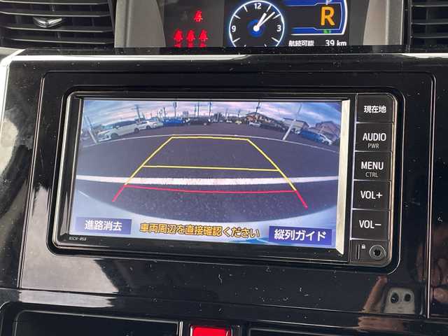 トヨタ ルーミー カスタムG 千葉県 2022(令4)年 2.9万km パールホワイトⅢ 純正メモリナビ/(TV/BT/CD/FM/AM)/衝突被害軽減システム/車線逸脱警報/バックカメラ/追従式クルーズコントロール/両側パワースライドドア/横滑り防止装置/ビルトインETC/アイドリングストップ/LEDヘッドライト/フォグランプ/オートライト/ウィンカーミラー/電動格納ミラー/純正14インチAW/シートヒーター/シートリフター/ブレーキホールド/電子制御パーキング/プッシュスタート/スマートキー/フロアマット/取扱説明書/保証書