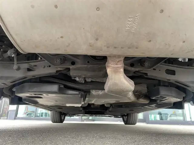 レクサス ＵＸ 300h Fスポーツ 東京都 2024(令6)年 0.9万km ブラック/ホワイトノーヴァガラスフレーク パノラマルーフ/純正ナビ/フルセグ/パノラミックビューモニター/ビルトインETC/パドルシフト/シートヒーター/ベンチレーションシート/AC100V/3眼LEDヘッドライト/オレンジキャリパー/ヘッドアップディスプレイ/レクサスセーフティシステム＋/・プリクラッシュセーフティ/・レーントレーシングアシスト/・オートマチックハイビーム/・アダプティブハイビームシステム/・レーダークルーズコントロール/・ブラインドスポットモニター/スマートキー