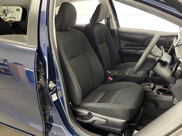 トヨタ アクア 宮崎県 2019(平31)年 4.4万km ダークブルーマイカ 純正メモリーナビ/　CD　BTオーディオ　ワンセグTV/バックカメラ/プリクラッシュセーフティ/クリアランスソナー/PKSB/先行車発信お知らせ/レーンディパーチャーアラート/オートマチックハイビーム/オートライト/ステアリングリモコン/前後ドライブレコーダー/ビルトインETC/純正フロアマット/電動格納ミラー/スマートキー