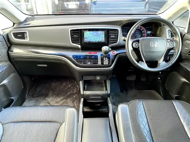 ホンダ オデッセイ アブソルート 三重県 2014(平26)年 10.4万km ホワイトオーキッドパール 【(株)IDOMが運営する【じしゃロン四日市店】の自社ローン対象車両になります。こちらは現金ご利用時の価格です。自社ローンご希望の方は別途その旨お申付け下さい。】/SDナビ(CD/DVD/BT/AM/FM)/アルミホイール　純正17インチAW/フルセグTV/両側パワスラ/クルーズコントロール/WAC/ETC /スペアキー/カーテンエアバッグ