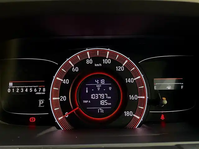 ホンダ オデッセイ アブソルート 三重県 2014(平26)年 10.4万km ホワイトオーキッドパール 【(株)IDOMが運営する【じしゃロン四日市店】の自社ローン対象車両になります。こちらは現金ご利用時の価格です。自社ローンご希望の方は別途その旨お申付け下さい。】/SDナビ(CD/DVD/BT/AM/FM)/アルミホイール　純正17インチAW/フルセグTV/両側パワスラ/クルーズコントロール/WAC/ETC /スペアキー/カーテンエアバッグ