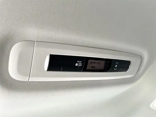 ホンダ オデッセイ アブソルート 三重県 2014(平26)年 10.4万km ホワイトオーキッドパール 【(株)IDOMが運営する【じしゃロン四日市店】の自社ローン対象車両になります。こちらは現金ご利用時の価格です。自社ローンご希望の方は別途その旨お申付け下さい。】/SDナビ(CD/DVD/BT/AM/FM)/アルミホイール　純正17インチAW/フルセグTV/両側パワスラ/クルーズコントロール/WAC/ETC /スペアキー/カーテンエアバッグ