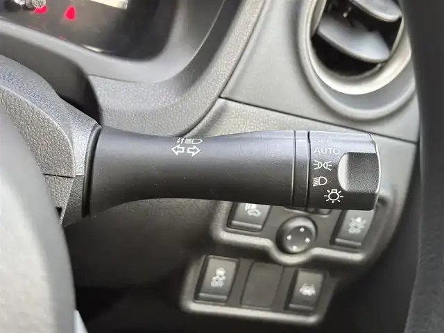 日産 ノート e－パワー X 宮城県 2016(平28)年 3.2万km ソニックブルー インテリジェントアラウンドビューモニターセット/・踏み間違い衝突防止アシスト/・フロント＆バックソナー/・インテリジェントアラウンドビューモニター/・スマートルームミラー/・ドアミラーヒーター/LEDヘッドランプ/＝＝＝/エマージェンシーブレーキ/車線逸脱警報/純正ナビ（MM316D-W）/・CD/DVD/・Bluetooth/・フルセグTV/ETC/ステアリングスイッチ/オートライト/スマートキー＆プッシュスタート/電動格納ミラー/純正フロアマット/Wエアバッグ