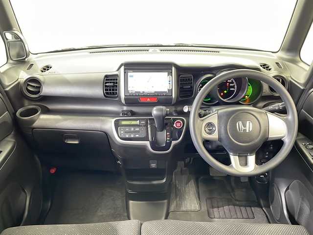 ホンダ Ｎ ＢＯＸ G SSパッケージ 長崎県 2015(平27)年 3.4万km プレミアムホワイトパール 純正ナビ/（CD/SD/AUX）/バックカメラ　/シティブレーキアクティブシステム　/ＥＴＣ　/両側パワースライドドア　/禁煙車　/横滑り防止装置　/スマートキー　/プッシュスタート　/アイドリングストップ　/ステアリングスイッチ/ウインカーミラー/電動格納ミラー/純正１４インチアルミホイール/純正フロアマット