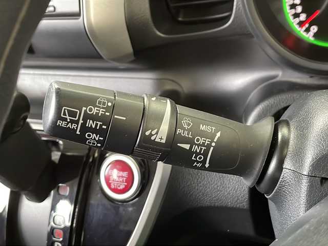 ホンダ Ｎ ＢＯＸ G SSパッケージ 長崎県 2015(平27)年 3.4万km プレミアムホワイトパール 純正ナビ/（CD/SD/AUX）/バックカメラ　/シティブレーキアクティブシステム　/ＥＴＣ　/両側パワースライドドア　/禁煙車　/横滑り防止装置　/スマートキー　/プッシュスタート　/アイドリングストップ　/ステアリングスイッチ/ウインカーミラー/電動格納ミラー/純正１４インチアルミホイール/純正フロアマット