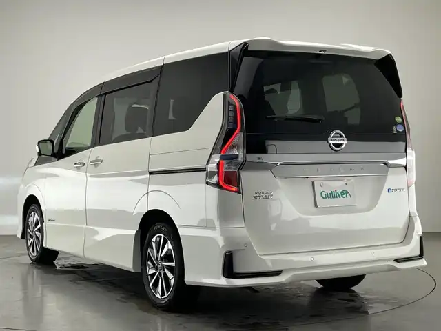 日産 セレナ e－パワー ハイウェイスター V 愛知県 2020(令2)年 5.7万km ブリリアントホワイトパール 純正１０型ナビ　地デジＴＶ　Ｂｌｕｅｔｏｏｔｈ　純正後席モニター　セーフティパックＢ　プロパイロット　全方位カメラ　ハンズフリー両側パワスラ　ドラレコ　ＢＳＭ　ＥＴＣ　電動パーキング　衝突軽減　禁煙車