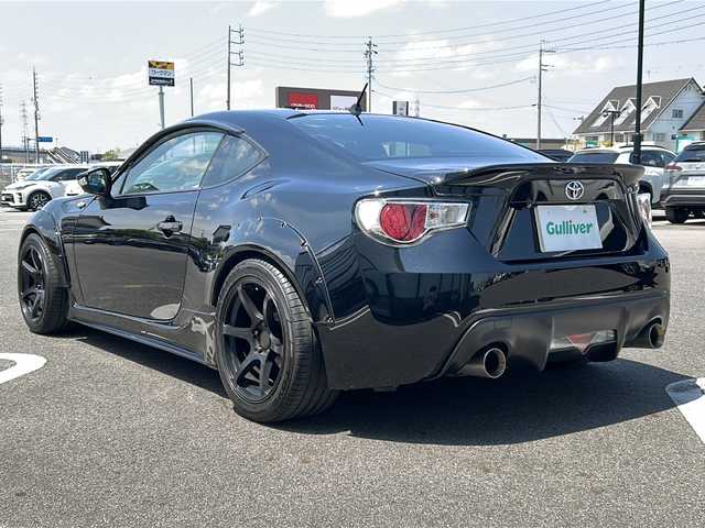 トヨタ ８６ GT リミテッド 岐阜県 2013(平25)年 7.7万km クリスタルブラックシリカ 純正ＳＤナビ　/フルセグ　/エアロフル　/クルコン　/ＨＫＳ２本出しマフラー　/オートライト　/ＳＤミュージックサーバー　/ドライブレコーダー/シートヒーターＤ＋Ｎ席　/フルフラットシート/オーバーフェンダー/HKS車高調/Bluetooth/純正フロアマット/プッシュスタート/スマートキー/ハーフレザー/カーテンエアバッグ/エアバッグシングル/ドアバイザー