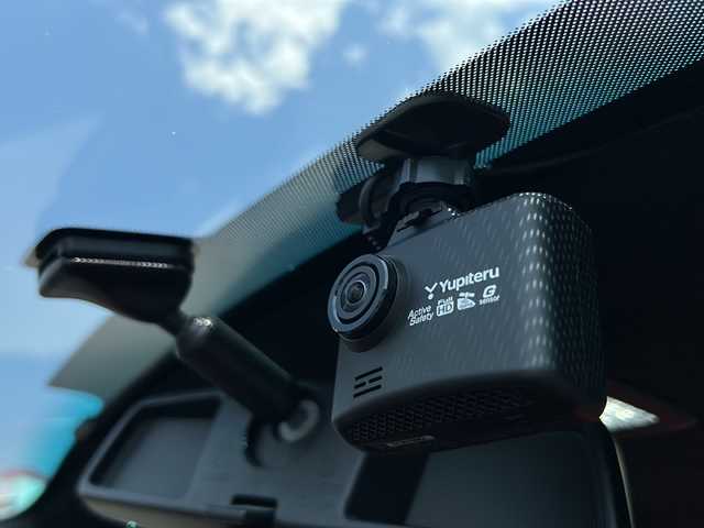 トヨタ ８６ GT リミテッド 岐阜県 2013(平25)年 7.7万km クリスタルブラックシリカ 純正ＳＤナビ　/フルセグ　/エアロフル　/クルコン　/ＨＫＳ２本出しマフラー　/オートライト　/ＳＤミュージックサーバー　/ドライブレコーダー/シートヒーターＤ＋Ｎ席　/フルフラットシート/オーバーフェンダー/HKS車高調/Bluetooth/純正フロアマット/プッシュスタート/スマートキー/ハーフレザー/カーテンエアバッグ/エアバッグシングル/ドアバイザー