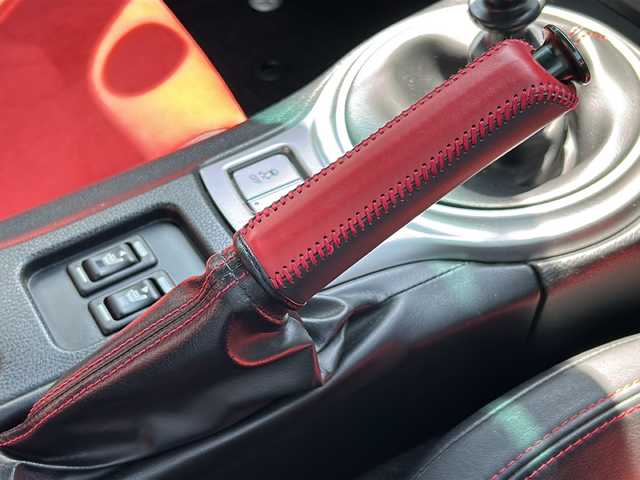 トヨタ ８６ GT リミテッド 岐阜県 2013(平25)年 7.7万km クリスタルブラックシリカ 純正ＳＤナビ　/フルセグ　/エアロフル　/クルコン　/ＨＫＳ２本出しマフラー　/オートライト　/ＳＤミュージックサーバー　/ドライブレコーダー/シートヒーターＤ＋Ｎ席　/フルフラットシート/オーバーフェンダー/HKS車高調/Bluetooth/純正フロアマット/プッシュスタート/スマートキー/ハーフレザー/カーテンエアバッグ/エアバッグシングル/ドアバイザー