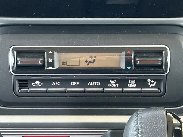 スズキ スペーシア ギア HYBRID XZターボ 兵庫県 2019(令1)年 4.2万km ピュアホワイトP 純正ナビ/Bluetoothオーディオ/フルセグテレビ/ビルトインETC/パドルシフト/全方位モニター/前席シートヒーター/両側パワースライドドア/純正AW/LEDヘッドライト/ターボ/スマートキー