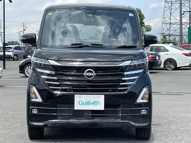 日産 ルークス ハイウェイスター Gターボ 道央・札幌 2023(令5)年 2.1万km ブラック ４WD/純正ディスプレイオーディオ/AM/FM/BT/エマージェンシーブレーキ/横滑り防止装置/レーンキープアシスト/クリアランスソナー/マルチアラウンドモニター/アイドリングストップ/両側パワースライドドア/前席シートヒーター/レザーシート/革巻きステアリング/ステアリングリモコン/ハンドルヒーター/プッシュスタート/スマートキー/LEDヘッドライト/オートライト/オートハイビーム/フォグランプ/ヘッドライトレベライザー/電動格納ミラー/ウィンカーミラー/純正フロアマット/ドアバイザー/スペアキー/純正エンジンスターター