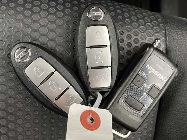 日産 エクストレイル 20Xi 道央・札幌 2020(令2)年 4万km チタニウムカーキ ・４WD /プロパイロット/・セーフティーシールド/・エマージェンシーブレーキ/・純正１０インチナビ/・BD.DVD.CD.SD/・Bluetooth.フルセグ/・アラウンドビューモニター/・パワーバックドア /・カプロンシート/全席シートヒーター/・LEDライト/オートライト/・オートハイビーム/・デジタルインナーミラー/・ETC/純正エンジンスターター/・スタッドレスタイヤ積み込み