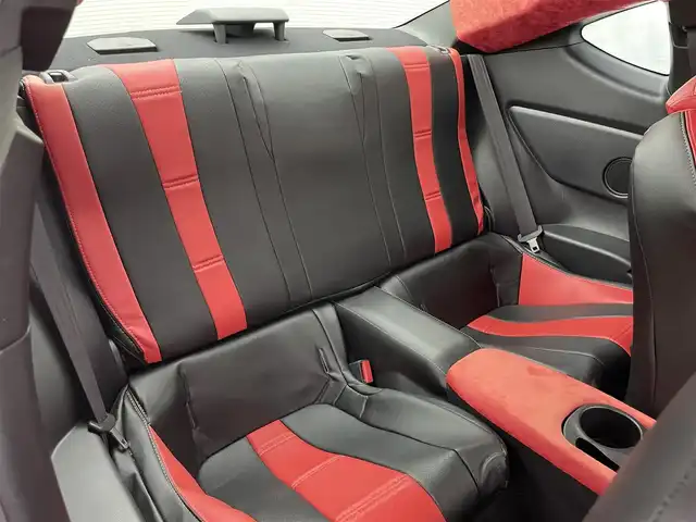 トヨタ ８６ GT 岡山県 2018(平30)年 3.4万km クリスタルホワイトパール 社外7インチSDナビ/（CD/DVD/BT/フルセグTV）/バックカメラ/ステアリングスイッチ/パドルシフト/クルーズコントロール/ETC2.0/USB端子/LEDヘッドライト/純正17インチアルミホイール/オートライト/ドライブレコーダー/社外シフトレバー/社外シートカバー/社外内装パネル張り/社外レーダー