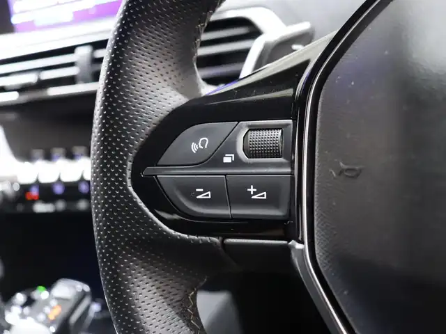 プジョー ３００８ GTライン ブルー HDi 静岡県 2020(令2)年 4.7万km アマゾナイトグレー サンルーフ/CarPlay/バックカメラ/ハーフレザー /シートヒーター　/マッサージ機能付き　/ランバーサポート/アイドリングストップ/クルーズコントロール/プッシュスタート/ETC/電動リアゲート/コーナーセンサー　/グリップコントロール　/ワイヤレス充電/ドラレコ前後/アンビエントライト　/保証書、取説、スペアキー