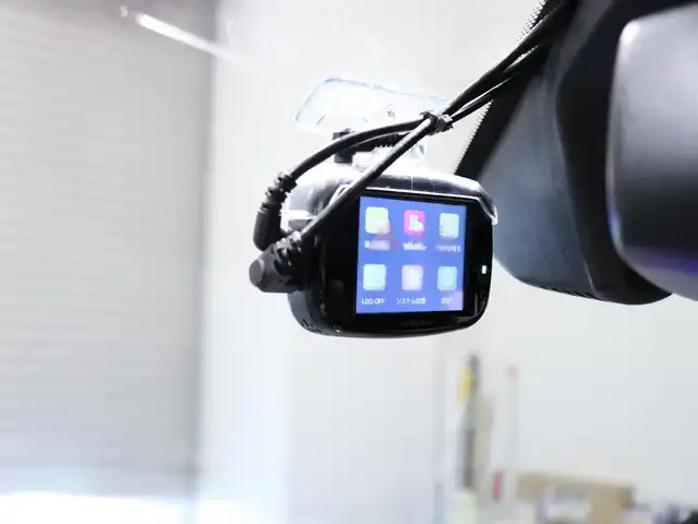 プジョー ３００８ GTライン ブルー HDi 静岡県 2020(令2)年 4.7万km アマゾナイトグレー サンルーフ/CarPlay/バックカメラ/ハーフレザー /シートヒーター　/マッサージ機能付き　/ランバーサポート/アイドリングストップ/クルーズコントロール/プッシュスタート/ETC/電動リアゲート/コーナーセンサー　/グリップコントロール　/ワイヤレス充電/ドラレコ前後/アンビエントライト　/保証書、取説、スペアキー