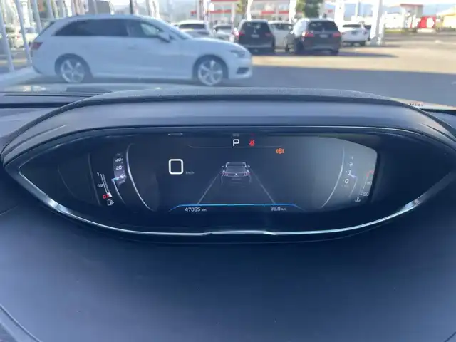 プジョー ３００８ GTライン ブルー HDi 滋賀県 2020(令2)年 4.7万km アマゾナイトグレー サンルーフ/CarPlay/バックカメラ/ハーフレザー /シートヒーター　/マッサージ機能付き　/ランバーサポート/アイドリングストップ/クルーズコントロール/プッシュスタート/ETC/電動リアゲート/コーナーセンサー　/グリップコントロール　/ワイヤレス充電/ドラレコ前後/アンビエントライト　/保証書、取説、スペアキー