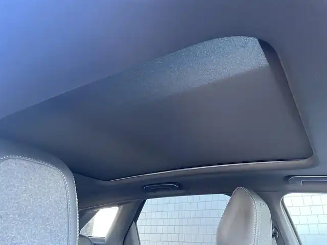 プジョー ３００８ GTライン ブルー HDi 滋賀県 2020(令2)年 4.7万km アマゾナイトグレー サンルーフ/CarPlay/バックカメラ/ハーフレザー /シートヒーター　/マッサージ機能付き　/ランバーサポート/アイドリングストップ/クルーズコントロール/プッシュスタート/ETC/電動リアゲート/コーナーセンサー　/グリップコントロール　/ワイヤレス充電/ドラレコ前後/アンビエントライト　/保証書、取説、スペアキー