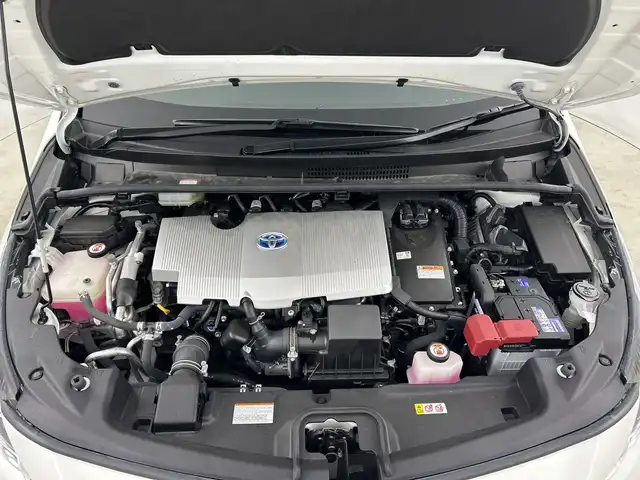 トヨタ プリウス ＰＨＶ S GRスポーツ 愛知県 2020(令2)年 1.6万km ホワイトパールクリスタルシャイン 純正9インチSDナビゲーション/CD DVD フルセグTV Bluetooth　HDMI/バックカメラ/ビルトインETC/トヨタセーフティセンス/レーンキープアシスト/レーダークルーズコントロール/オートマチックハイビーム/LEDヘッドライト/オートライト/純正18インチアルミホイール/シートヒーター(D/N)/ウィンカーミラー/電動格納ミラー/横滑り防止装置/スマートキー/エンジンプッシュスタート/フロアマット/充電ケーブル積み込み有り