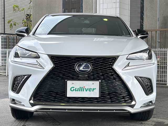 レクサス ＮＸ 300h Fスポーツ 京都府 2018(平30)年 3.8万km ホワイトノーヴァガラスフレーク 純正ナビ/フルセグTV/  (テレビキャンセラー有)/Bluetooth Audio/USB/AUX/バックカメラ/サイドカメラ/レーダークルーズコントロール/パドルシフト/運転支援装置/・Lexus Safety System/・LDA/・PKSA/・BSM/・アダプティブハイビームシステム/・クリアランスソナー/パワーシート(全席)/シートヒータ(D＋N席)/エアーシート(D＋N席)/メモリー付パワーシート(D席)/赤黒レザーシート/ステアリングヒーター/ステアリングスイッチ/電動格納ウィンカーミラー/オートリトラクタブルミラー/電動パーキングブレーキ/ビルトインETC2.0/ホイールロック/純正フロアマット/保証書/取扱説明書/ナビ取扱説明書/スマートキースペア/カードキー