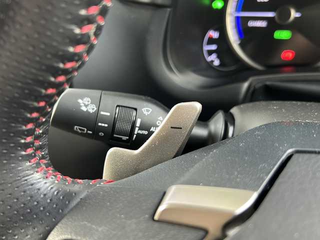レクサス ＮＸ 300h Fスポーツ 京都府 2018(平30)年 3.8万km ホワイトノーヴァガラスフレーク 純正ナビ/フルセグTV/  (テレビキャンセラー有)/Bluetooth Audio/USB/AUX/バックカメラ/サイドカメラ/レーダークルーズコントロール/パドルシフト/運転支援装置/・Lexus Safety System/・LDA/・PKSA/・BSM/・アダプティブハイビームシステム/・クリアランスソナー/パワーシート(全席)/シートヒータ(D＋N席)/エアーシート(D＋N席)/メモリー付パワーシート(D席)/赤黒レザーシート/ステアリングヒーター/ステアリングスイッチ/電動格納ウィンカーミラー/オートリトラクタブルミラー/電動パーキングブレーキ/ビルトインETC2.0/ホイールロック/純正フロアマット/保証書/取扱説明書/ナビ取扱説明書/スマートキースペア/カードキー