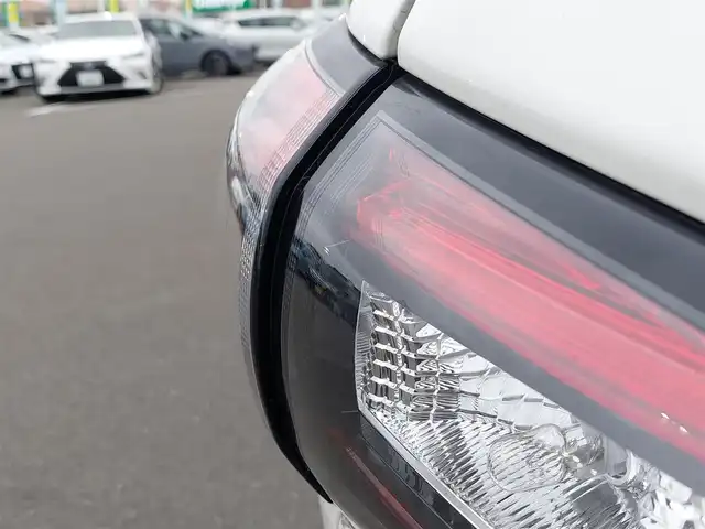 トヨタ シエンタ ハイブリッド G セーフティエディション 東京都 2020(令2)年 2.6万km ホワイトパールクリスタルシャイン 純正ナビ/アラウンドビューモニター/両側パワースライドドア/ステアリングヒーター/フルセグテレビ/LEDヘッドライト/前席シートヒーター/スペアキー/衝突軽減ブレーキ/レーンキープアシスト/オートマティックハイビーム/コーナーセンサー/新車保証書/取扱説明書