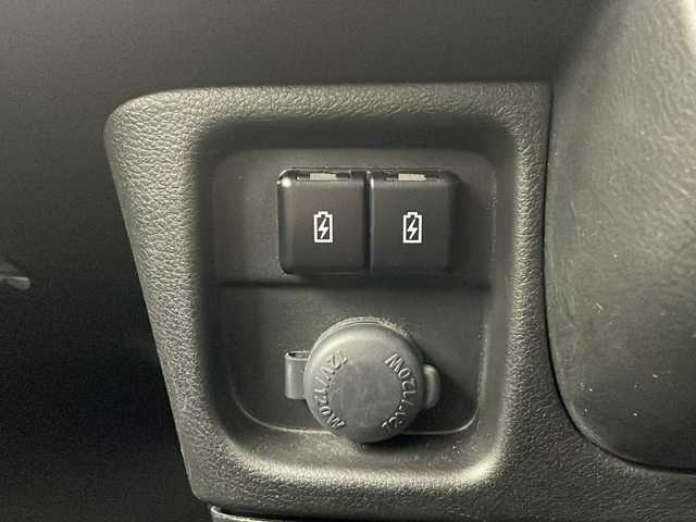 三菱 デリカＤ：２ ハイブリッドMZ 栃木県 2020(令2)年 2.1万km ワイン 全方位カメラ/純正9インチコネクトナビ/・Apple CarPlay/Android Auto/Bluetooth/・CD/DVD/USB/・AM/FM/三菱e-Assist/・衝突軽減ブレーキ/・誤発進抑制/・レーダークルーズコントロール/・レーンキープアシスト/・ヘッドアップディスプレイ/・標識認識/・先行者発進お知らせ/・ふらつき警報/両側電動スライドドア/ビルトインETC/前後ドライブレコーダー/シートヒーター(D/N席)/LEDヘッドライト/LEDフォグランプ/純正15インチアルミホイール/ドアバイザー/スマートキー×2本/サイド+カーテンエアバッグ